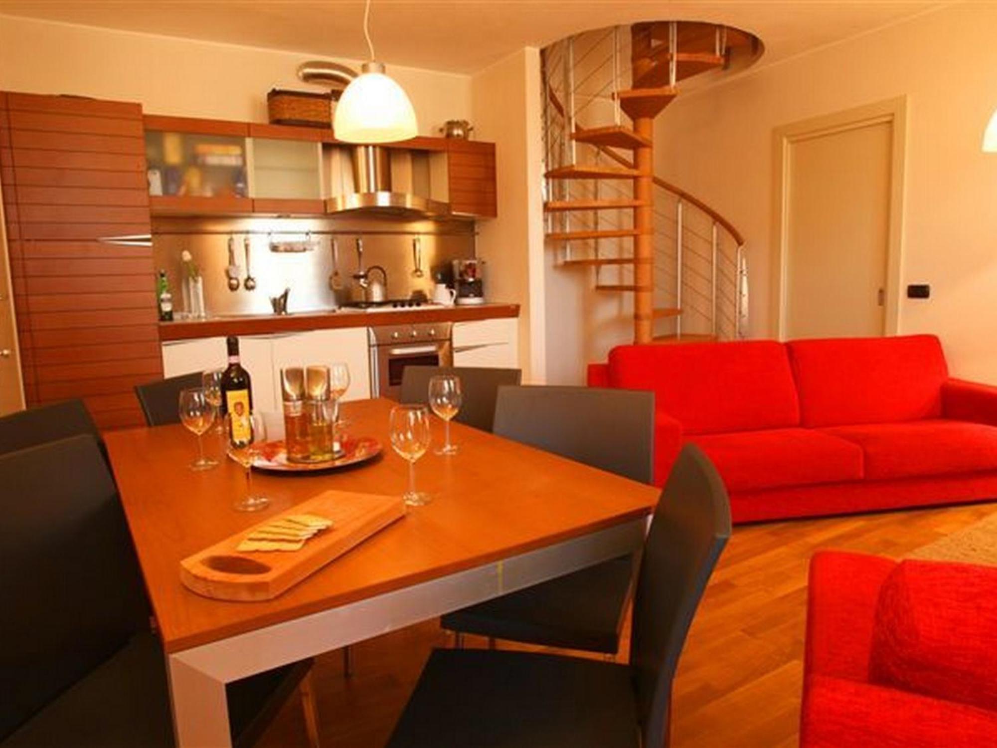Ferienwohnung La Piazza Menaggio Exterior foto